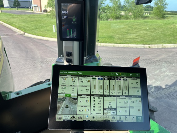 2025 John Deere 9R 640 Tractor 4WD