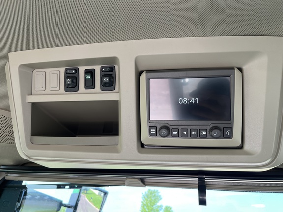 2025 John Deere 9R 640 Tractor 4WD