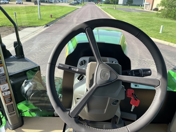 2025 John Deere 9R 640 Tractor 4WD