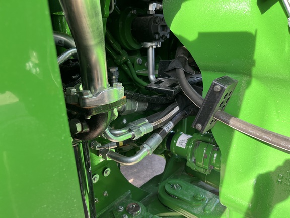 2025 John Deere 9R 640 Tractor 4WD