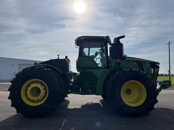 2025 John Deere 9R 640 Tractor 4WD