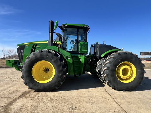 2025 John Deere 9R 640 Tractor 4WD