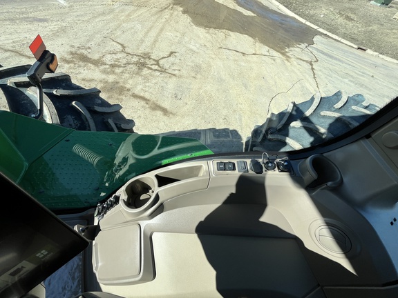 2025 John Deere 9R 640 Tractor 4WD