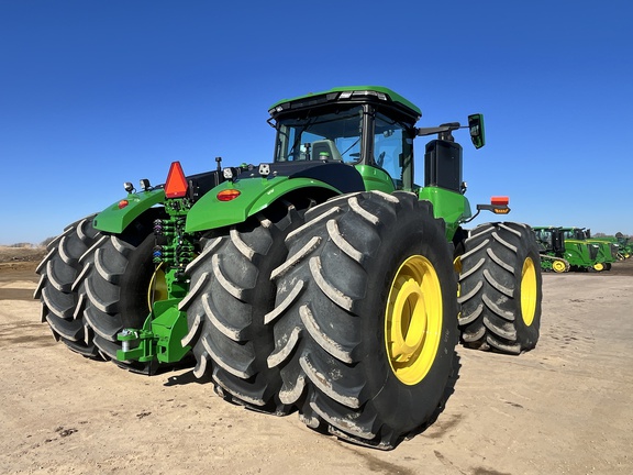2025 John Deere 9R 640 Tractor 4WD