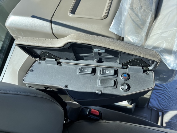 2025 John Deere 9R 640 Tractor 4WD