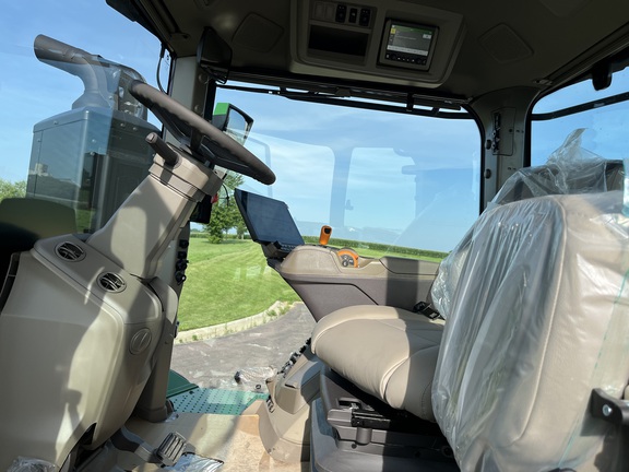 2025 John Deere 9R 590 Tractor 4WD