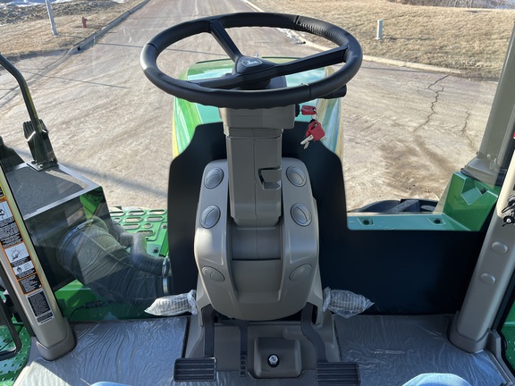 2025 John Deere 9R 590 Tractor 4WD