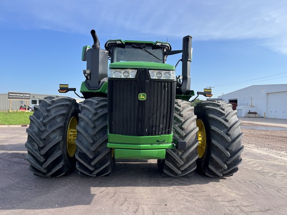 2025 John Deere 9R 640 Tractor 4WD