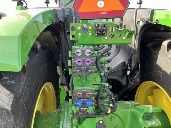 2025 John Deere 9R 640 Tractor 4WD