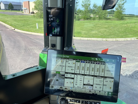 2025 John Deere 9R 640 Tractor 4WD