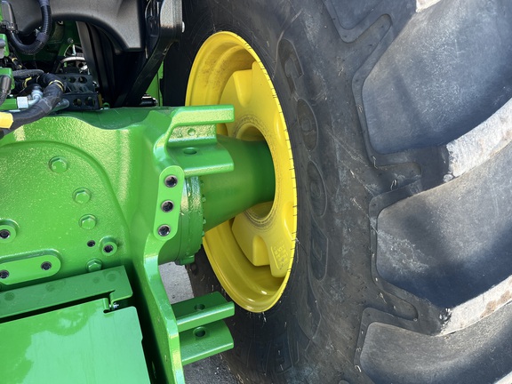 2025 John Deere 9R 640 Tractor 4WD