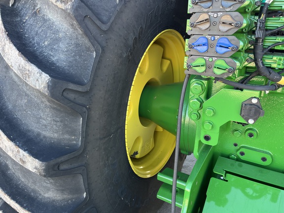 2025 John Deere 9R 640 Tractor 4WD