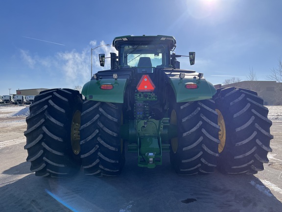 2025 John Deere 9R 640 Tractor 4WD