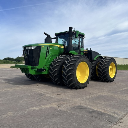 2025 John Deere 9R 590 Tractor 4WD