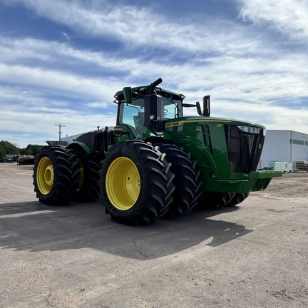 2025 John Deere 9R 590 Tractor 4WD