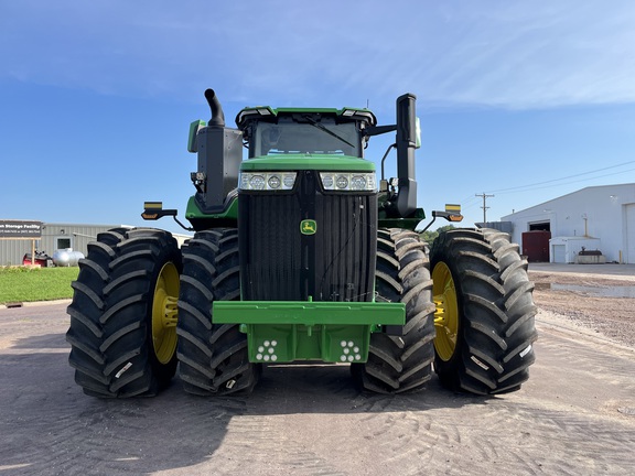 2025 John Deere 9R 640 Tractor 4WD