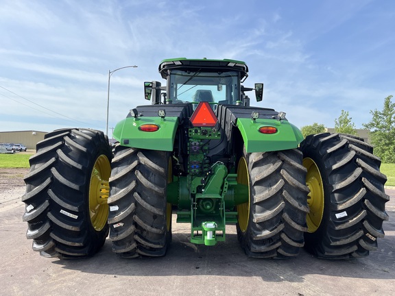 2025 John Deere 9R 640 Tractor 4WD