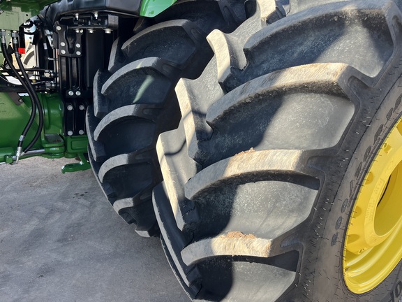 2025 John Deere 9R 590 Tractor 4WD