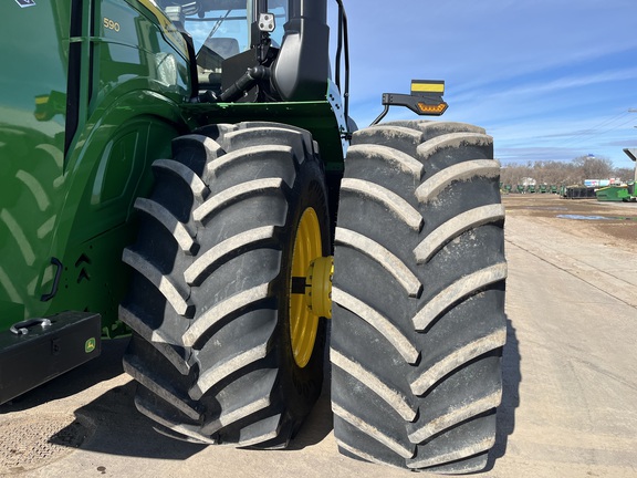 2025 John Deere 9R 590 Tractor 4WD