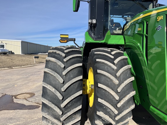 2025 John Deere 9R 590 Tractor 4WD