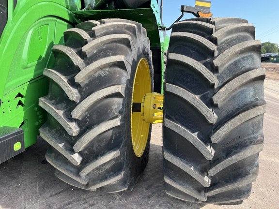 2025 John Deere 9R 590 Tractor 4WD