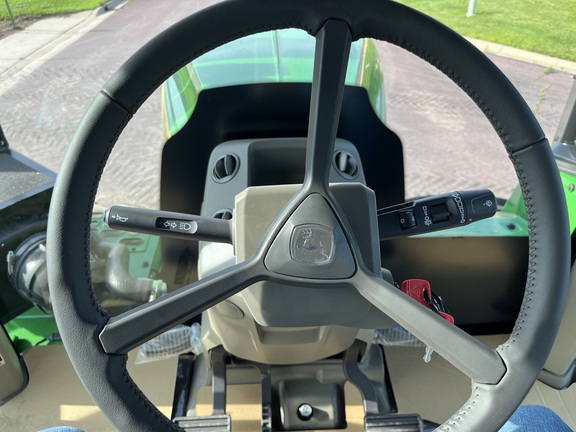 2025 John Deere 9R 590 Tractor 4WD