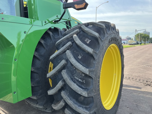 2025 John Deere 9R 590 Tractor 4WD
