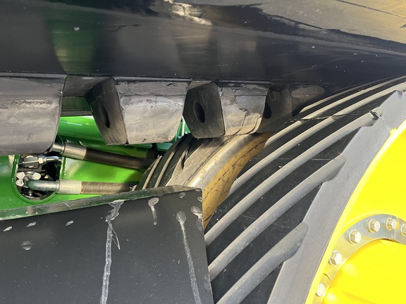 2025 John Deere 9RT 590 Tractor Rubber Track