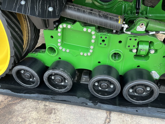 2025 John Deere 9RT 590 Tractor Rubber Track