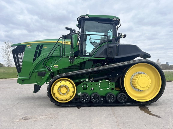 2025 John Deere 9RT 590 Tractor Rubber Track
