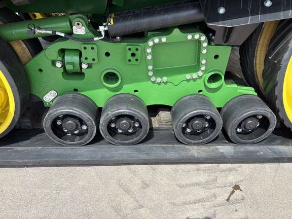 2025 John Deere 9RT 590 Tractor Rubber Track