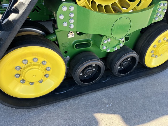 2025 John Deere 9RX 640 Tractor Rubber Track