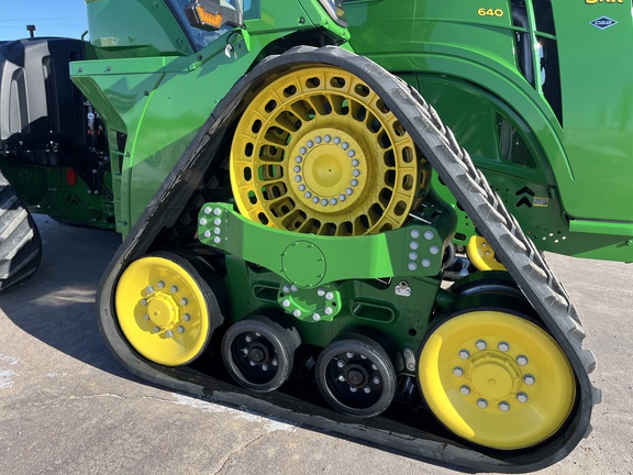 2025 John Deere 9RX 640 Tractor Rubber Track