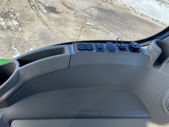 2025 John Deere 9RX 640 Tractor Rubber Track