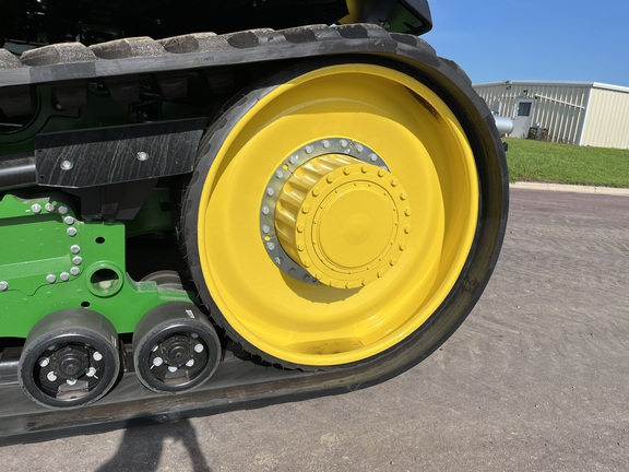 2025 John Deere 9RT 590 Tractor Rubber Track