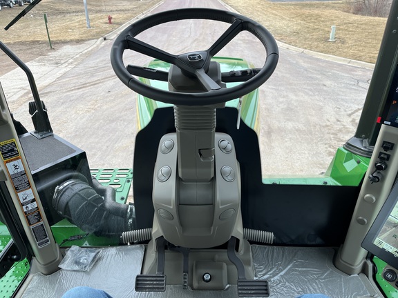 2025 John Deere 9RX 640 Tractor Rubber Track