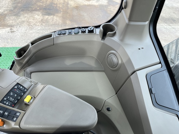 2025 John Deere 9RX 640 Tractor Rubber Track