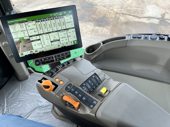 2025 John Deere 9RX 640 Tractor Rubber Track