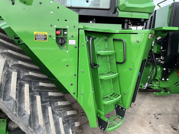 2025 John Deere 9RX 640 Tractor Rubber Track