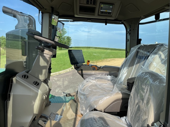 2025 John Deere 9RX 590 Tractor Rubber Track