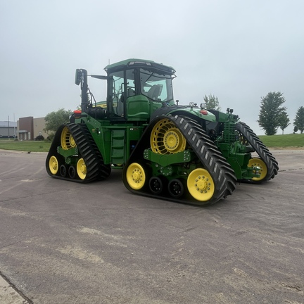 2025 John Deere 9RX 590 Tractor Rubber Track