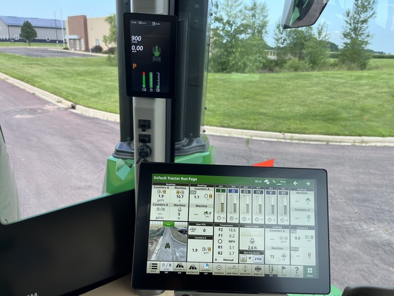 2025 John Deere 9RX 640 Tractor Rubber Track