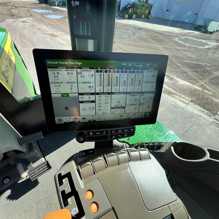 2025 John Deere 9RX 640 Tractor Rubber Track