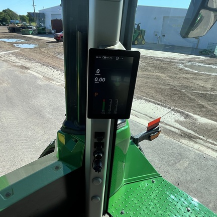 2025 John Deere 9RX 640 Tractor Rubber Track