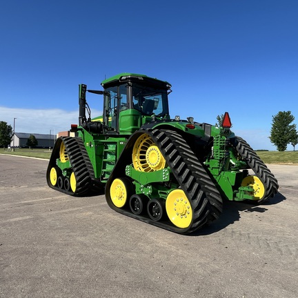 2025 John Deere 9RX 640 Tractor Rubber Track