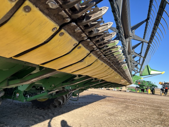 2013 John Deere 635F Header Combine