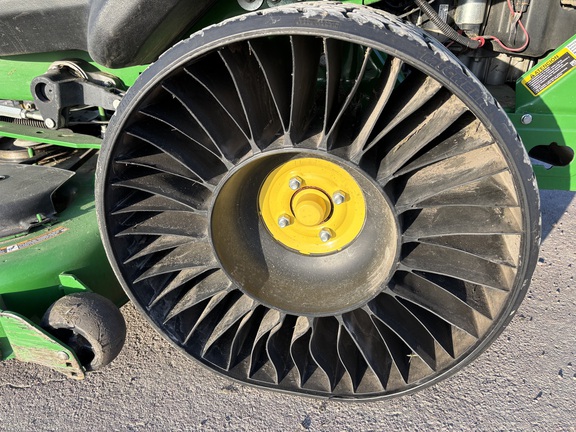 2024 John Deere Z930M Mower/Zero Turn