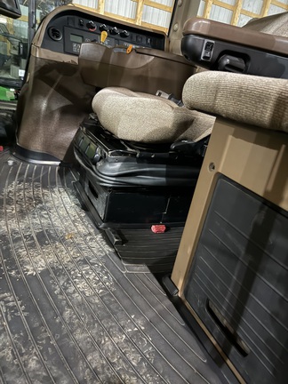 2009 John Deere 9530 Tractor 4WD