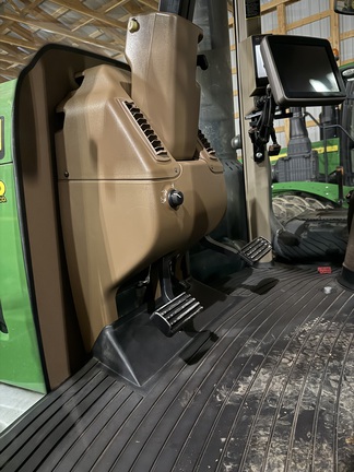 2009 John Deere 9530 Tractor 4WD