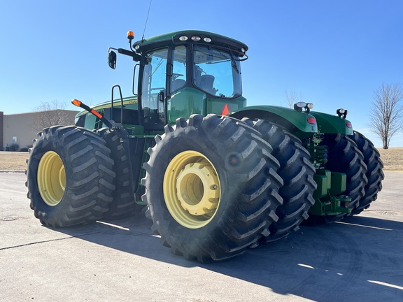 2012 John Deere 9560R Tractor 4WD